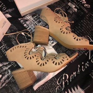 Women’s BP Tan Wedges